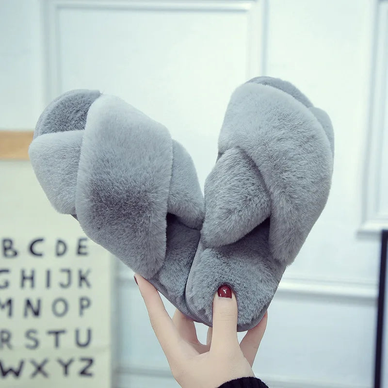 Cozy Cloud Women's Indoor Faux Fur Slippers