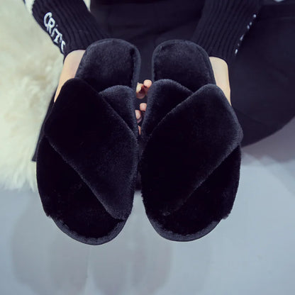 Cozy Cloud Women's Indoor Faux Fur Slippers